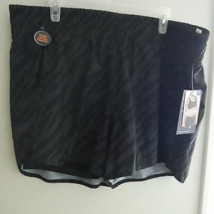 'AVIA' Athletic Shorts XXXL/22 NWT Black on black Animal print